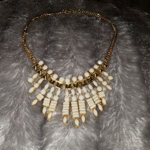 Botique white and gold necklace